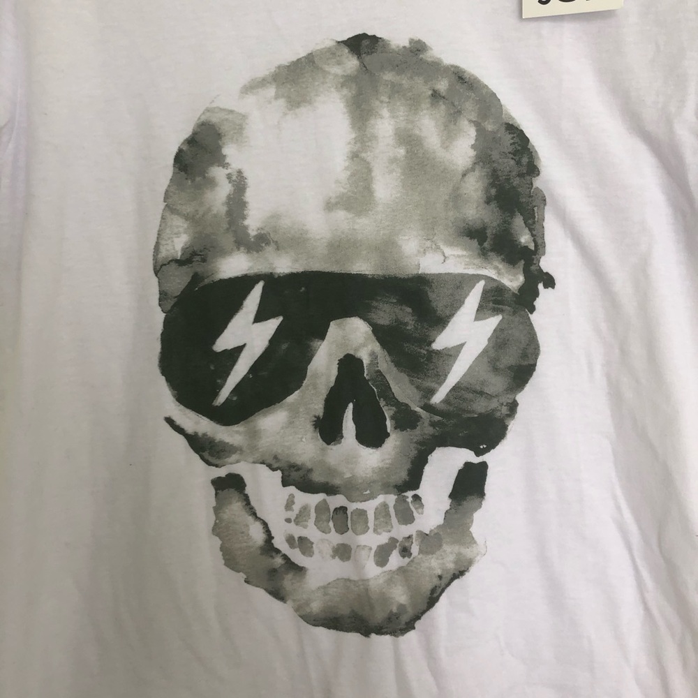 Chaser Lightening Skull Graphic Tee Shirt Hallowee - Picture 2 of 5